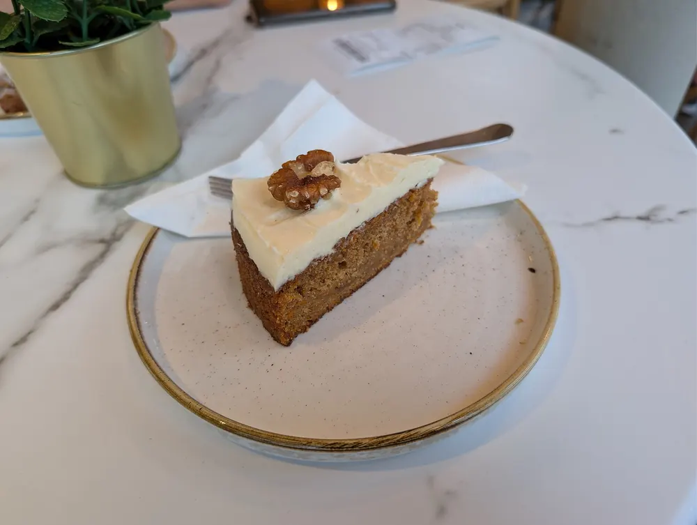Carrot & Walnut Cake (slice)